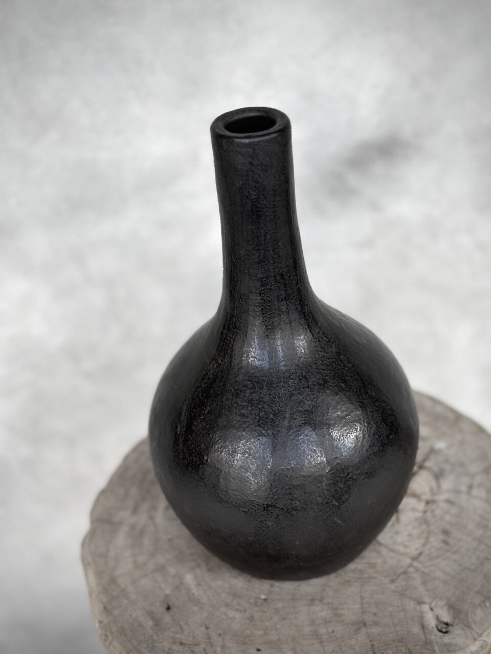 BESI vase small, black antique