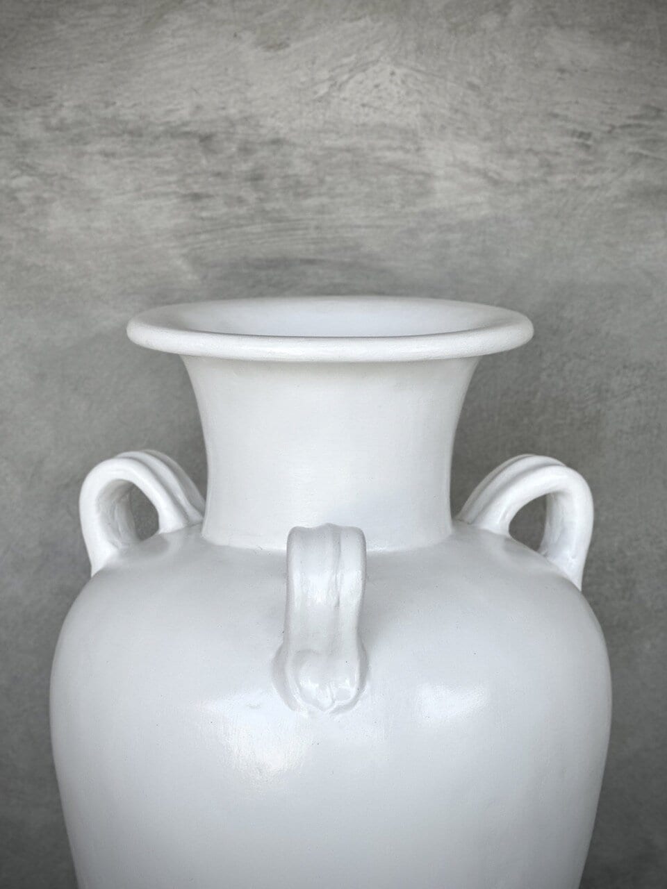 ISAC big vase, white