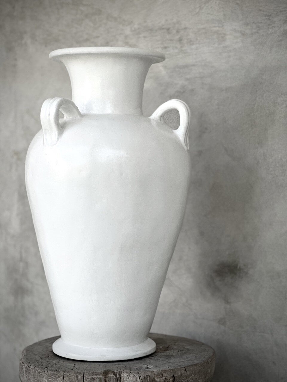 ISAC big vase, white