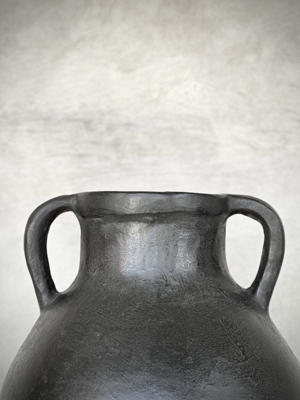 FIROZ vase, black antiqiue