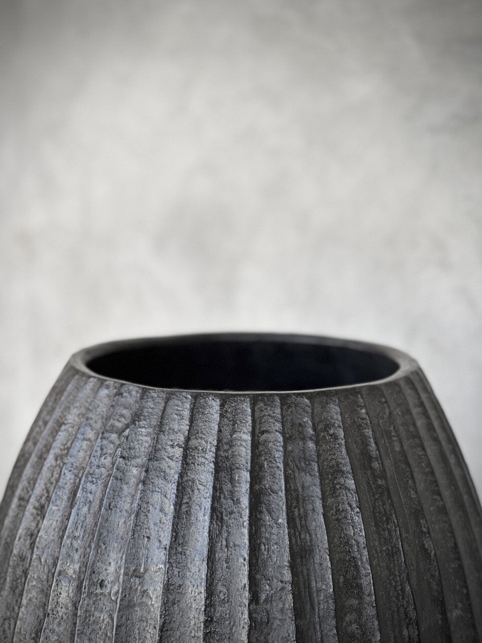 TOMO big vase, black antique