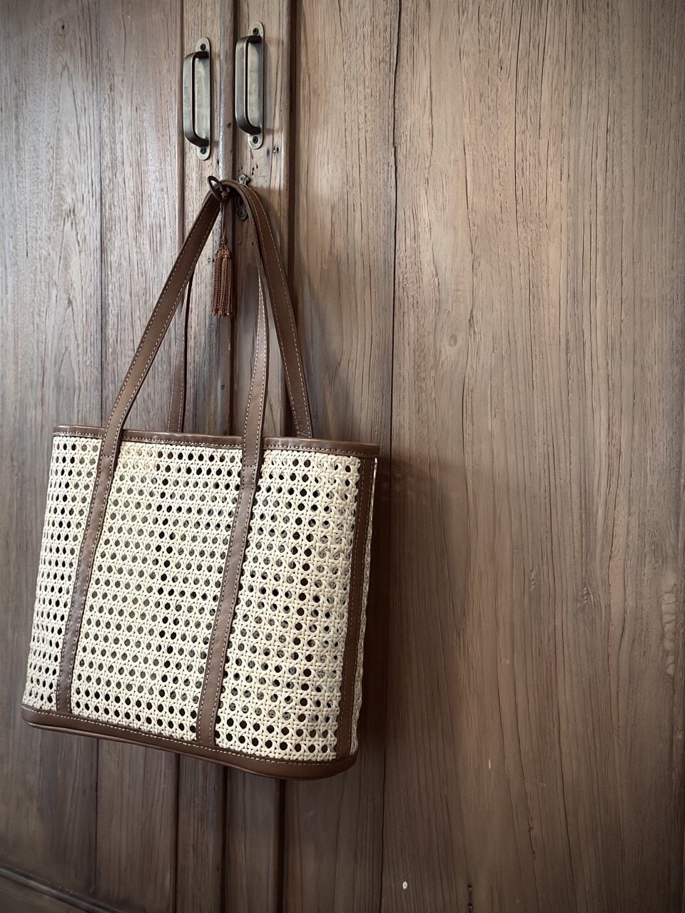 BROADWAY large brown leather & rattan bag