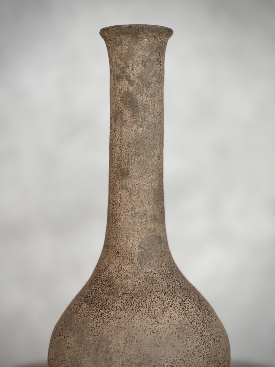 DISA vase, sand antique