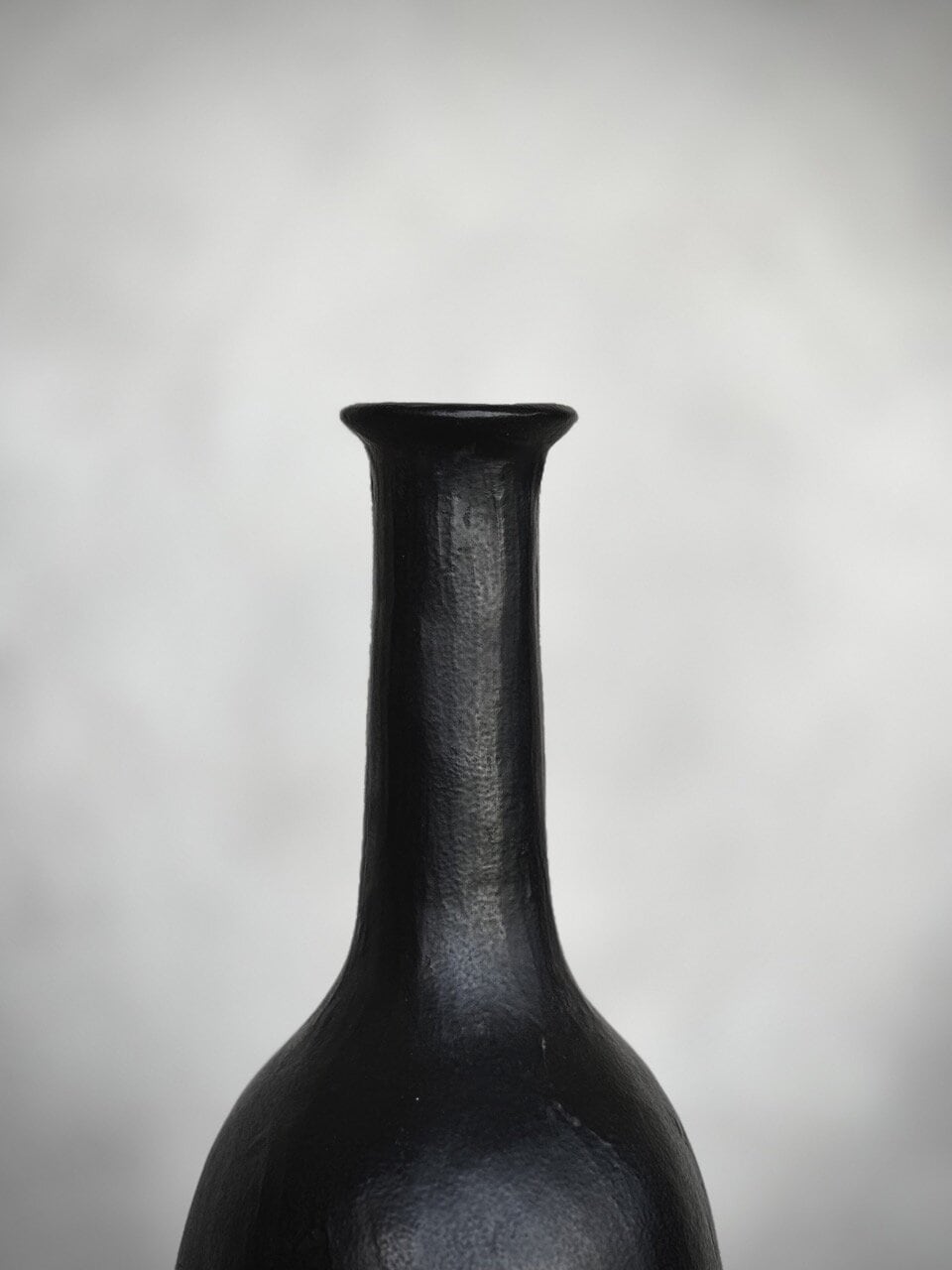 DENISE vase, black antique