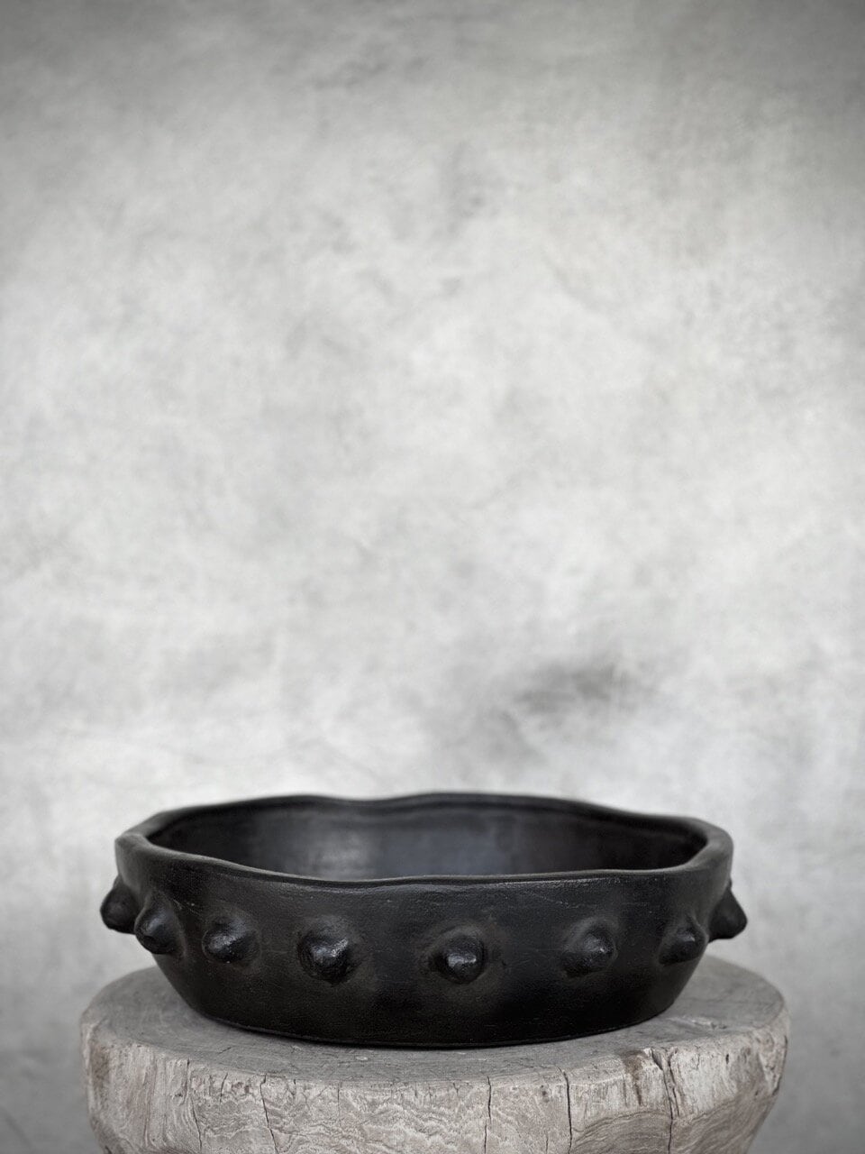 TATU bowl with dots, black antique