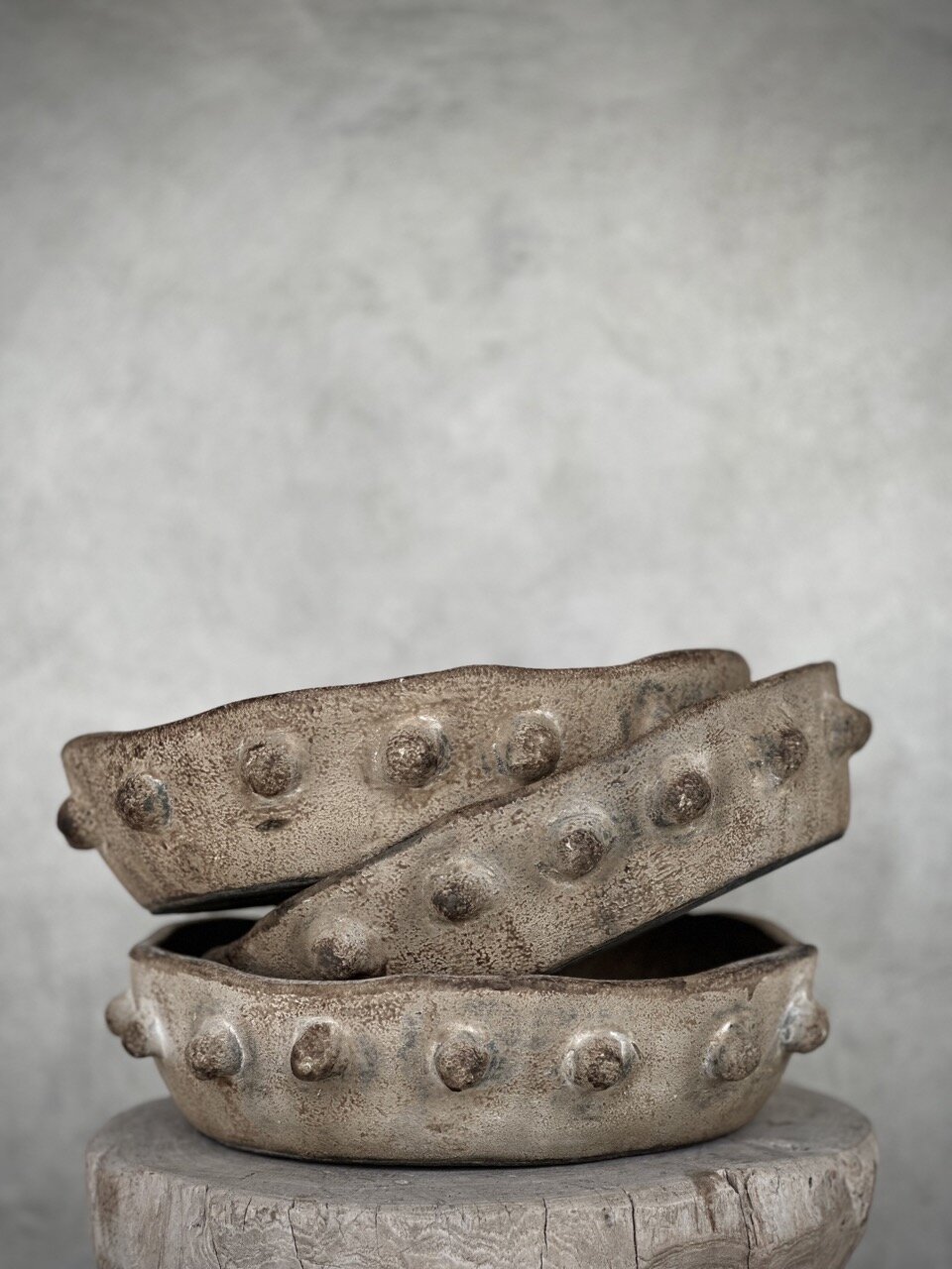 TATU bowl with dots, sand antique