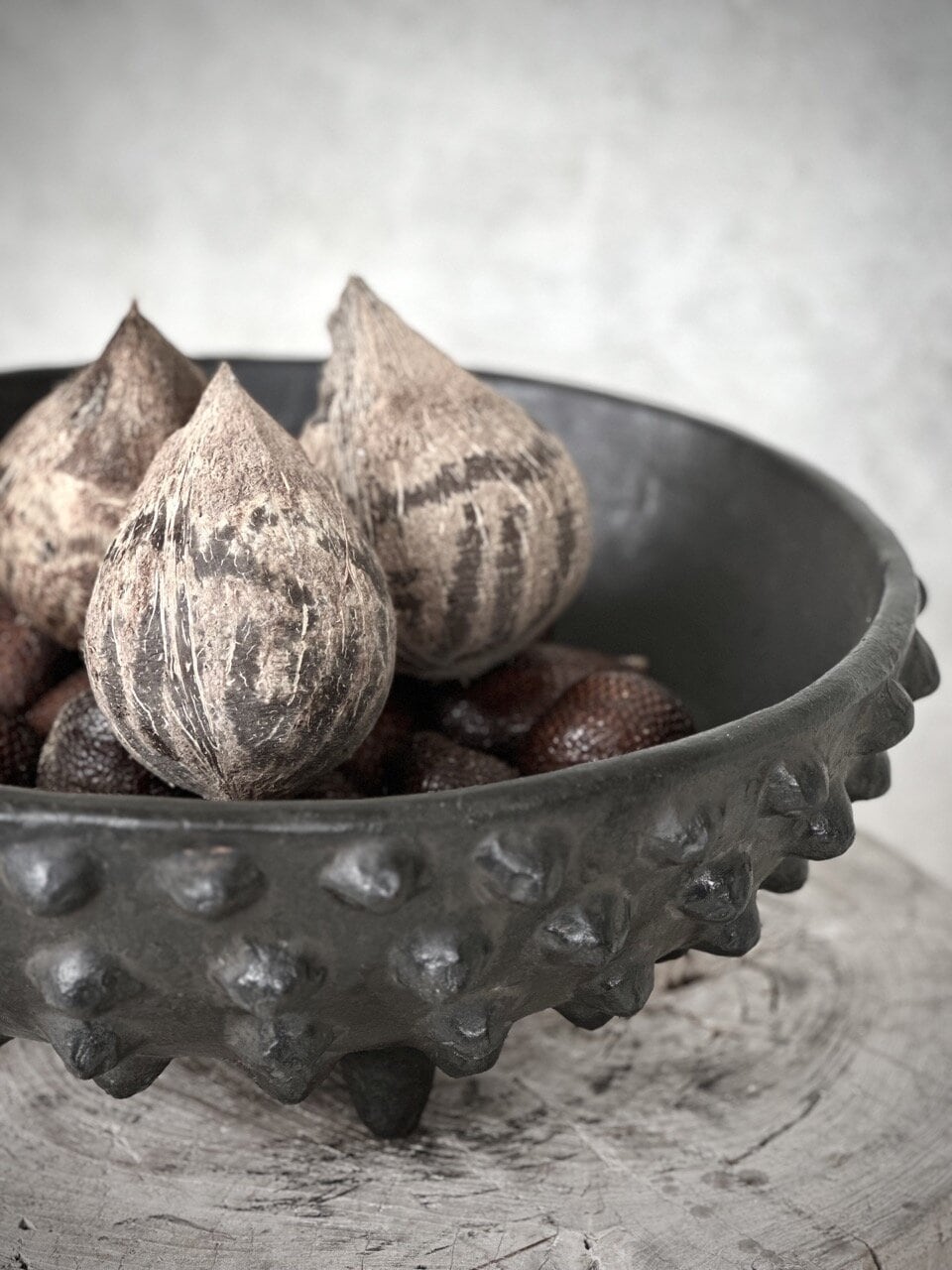 MAWA bowl with dots, black antique