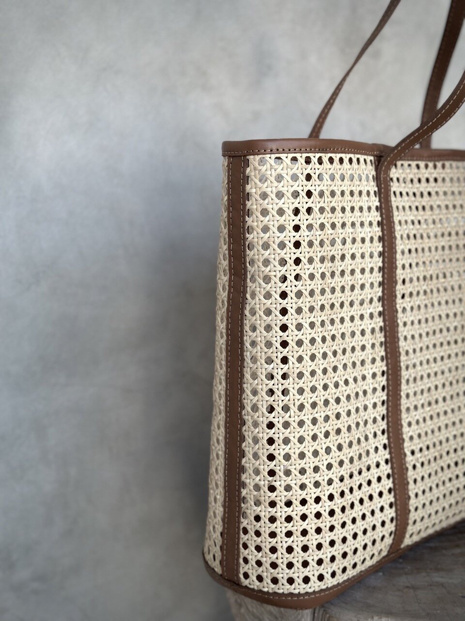 BROADWAY large brown leather & rattan bag