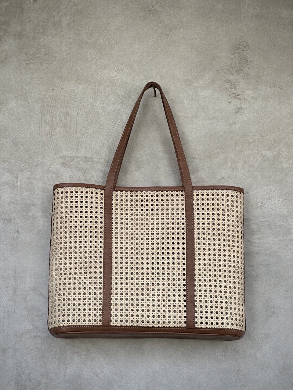 BROADWAY large brown leather & rattan bag