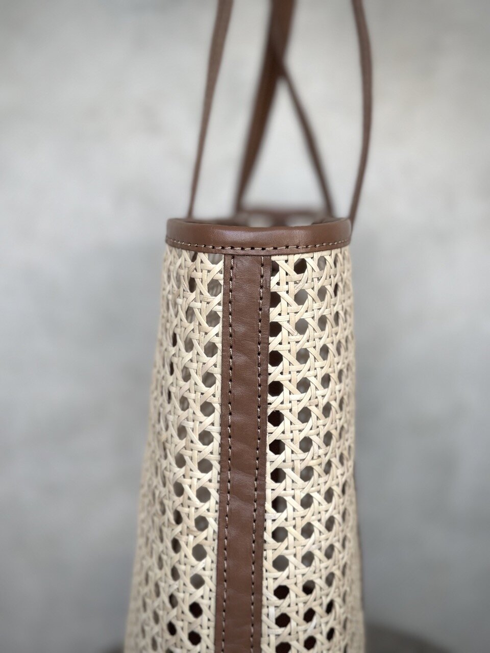 BROADWAY large brown leather & rattan bag