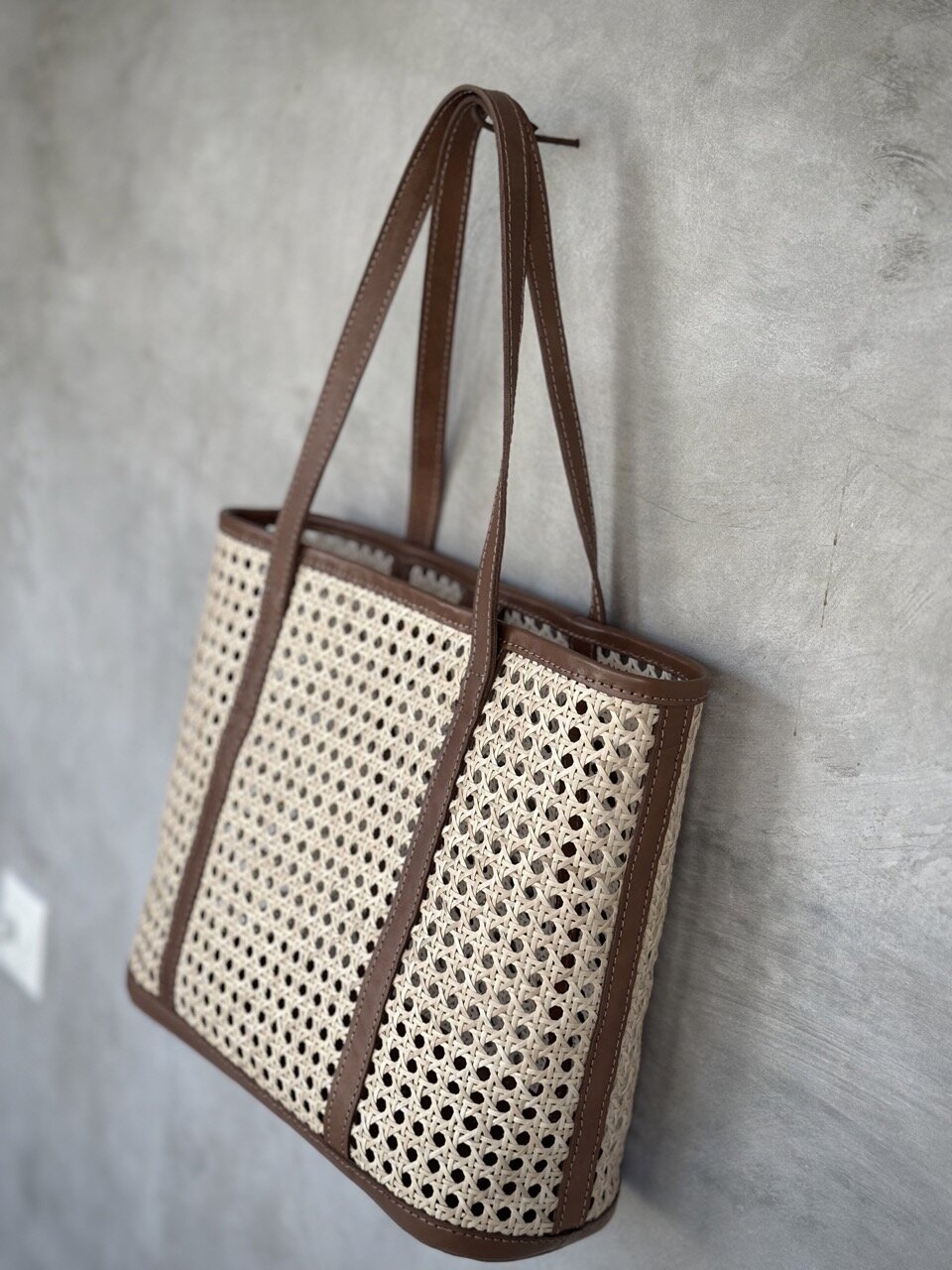 BROADWAY small brown leather & rattan bag