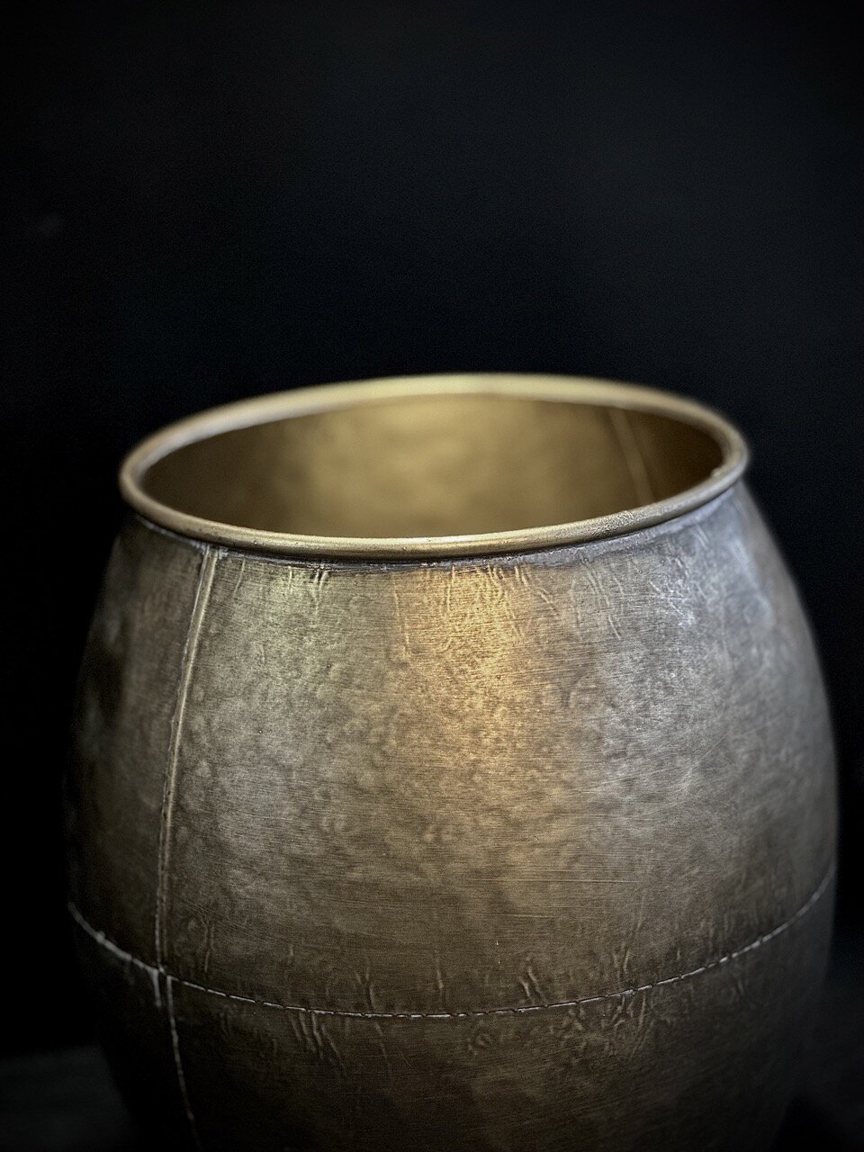 PIERRE pot, antique gold