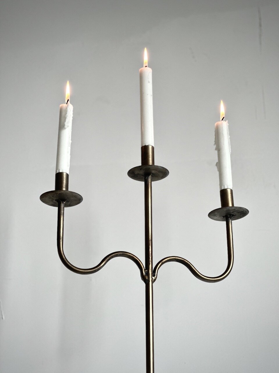 LONA floor candle holder 3 arms, vintage brass