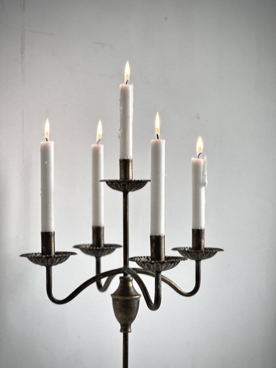 ZAMORA table candelabra 5 arm, vintage brass