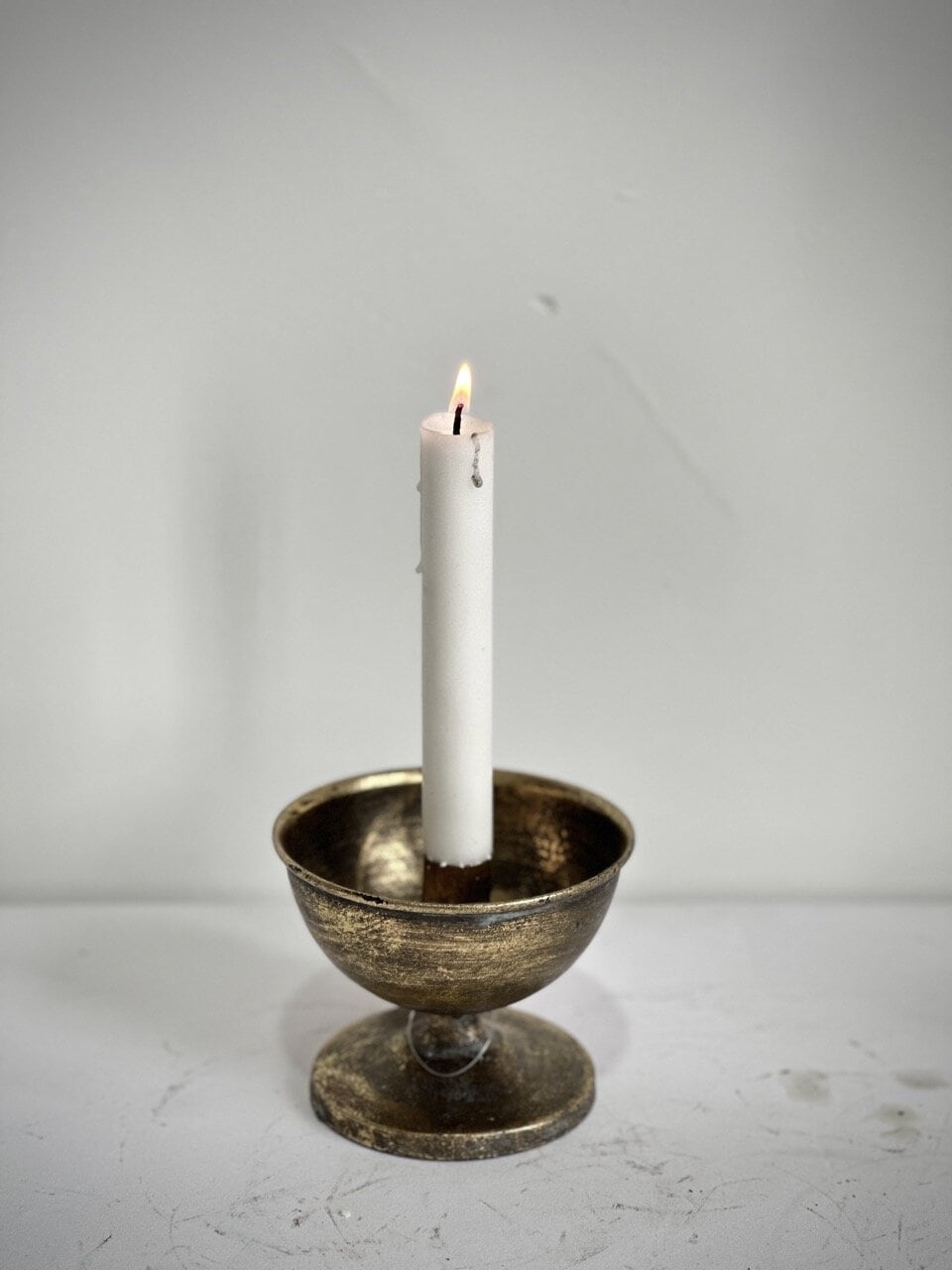 LEON table candle holder, antique brass