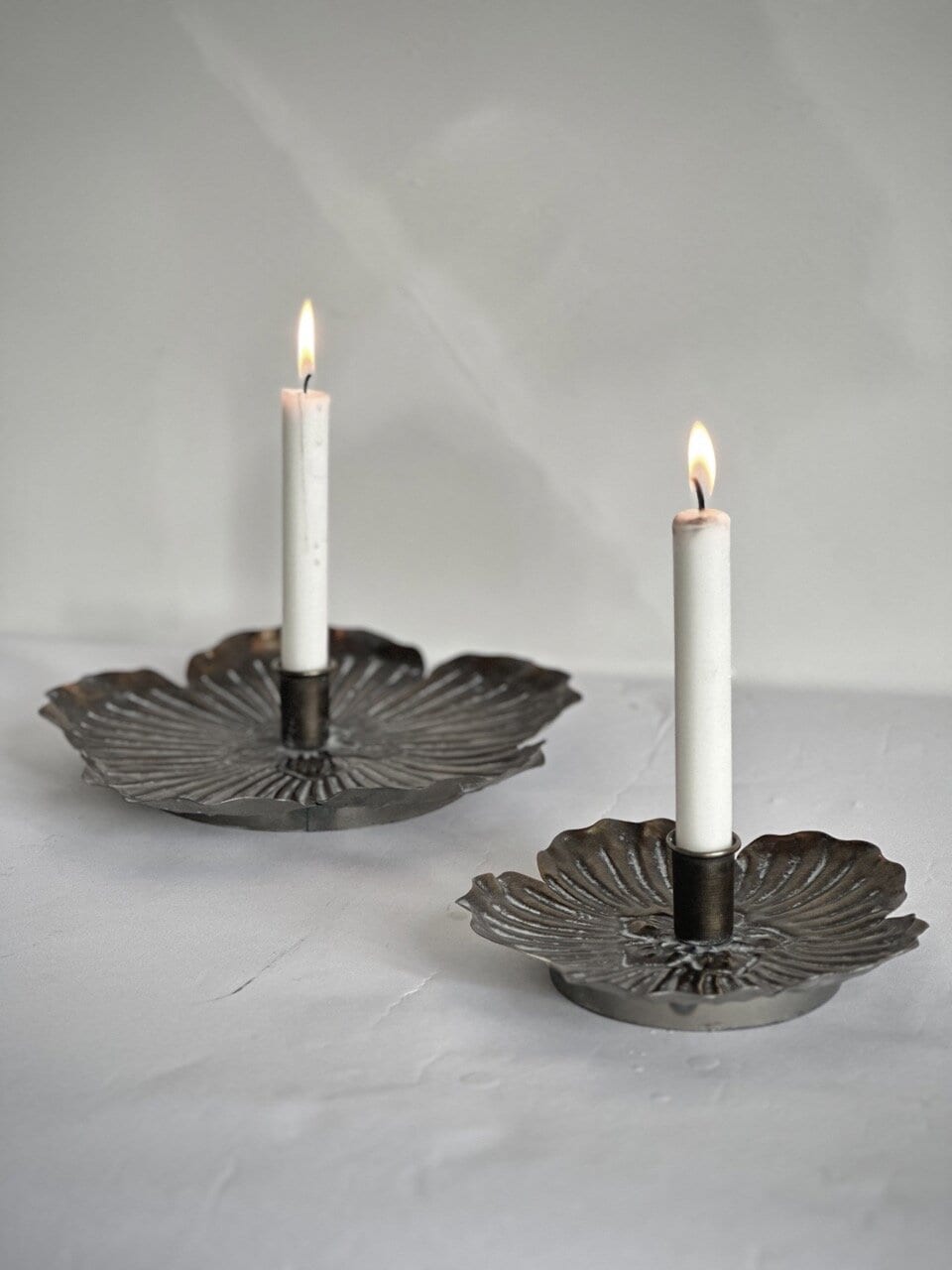 JUNA - L - table candle holder leaf, antique brass