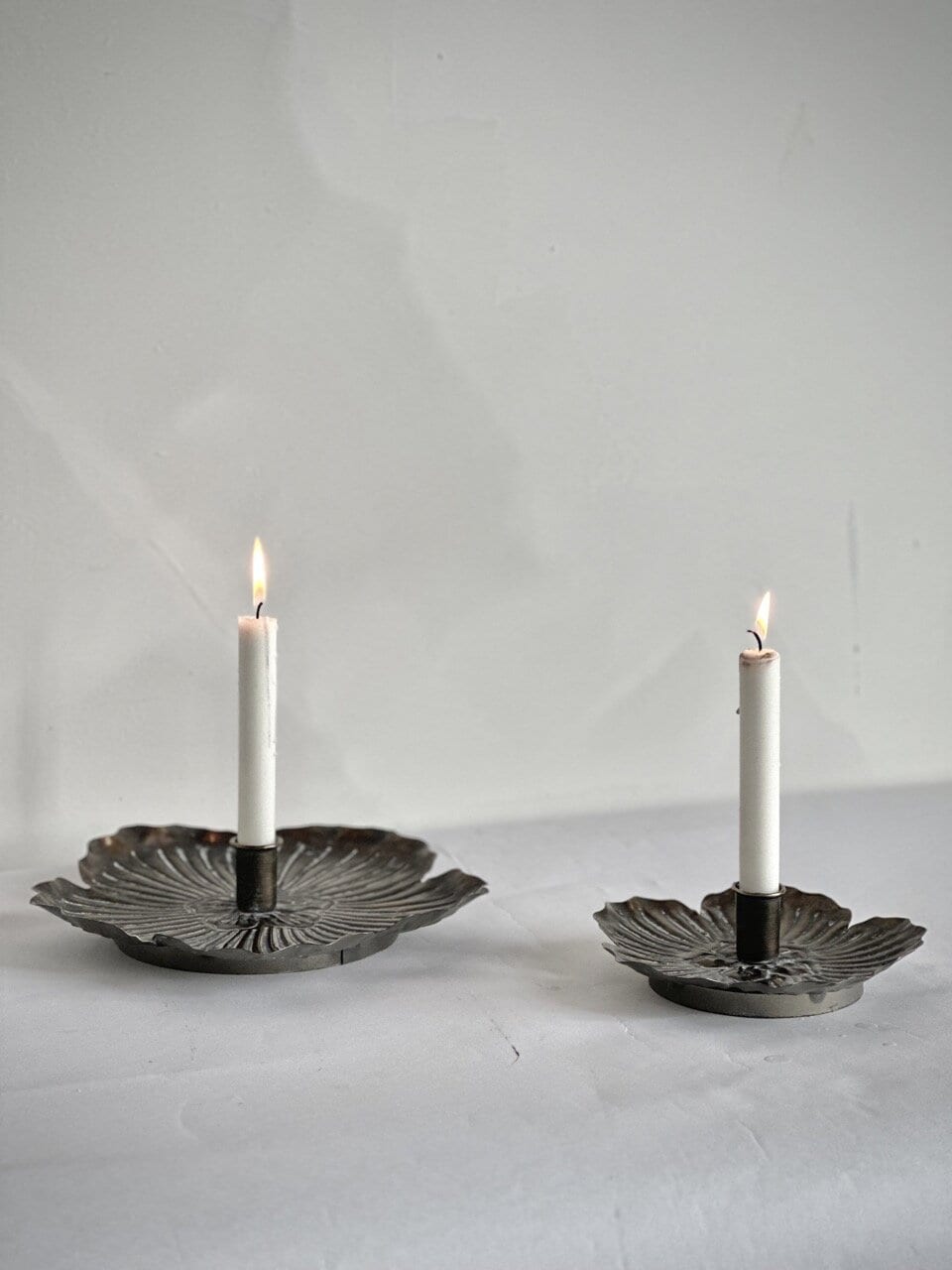 JUNA - L - table candle holder leaf, antique brass