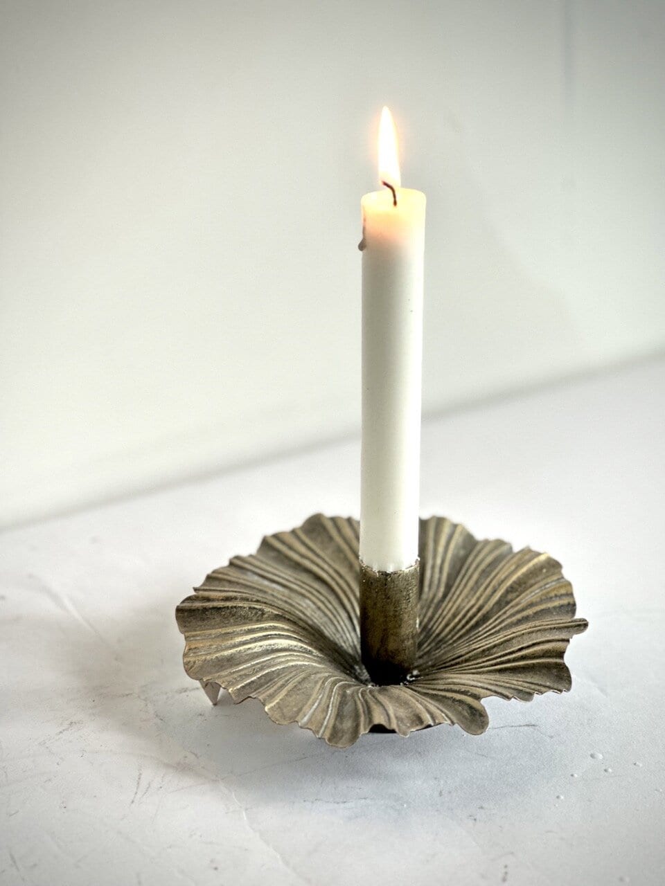 RIA table candle holder leaf, antique brass