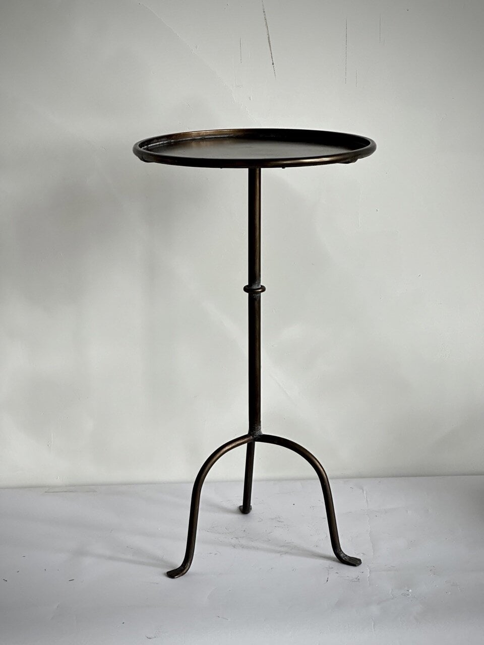 RANDA round side table, antique brass