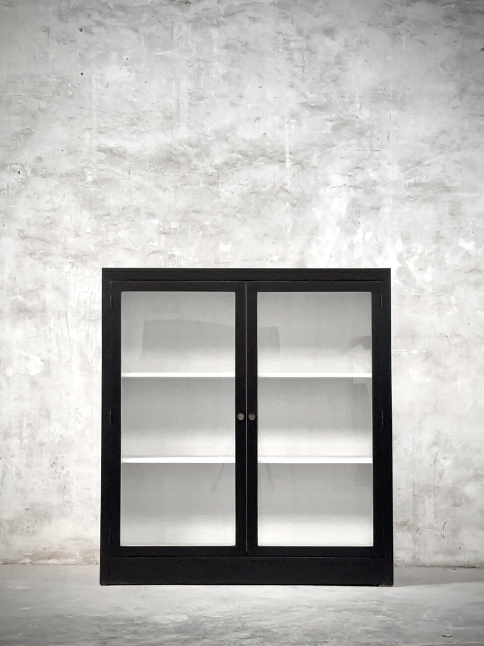 NICCO cabinet, black stain/middle white