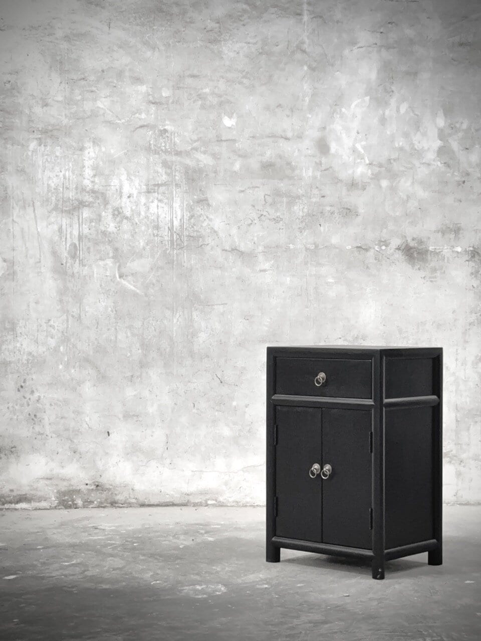 RAY bedside table-small cabinet with door, black