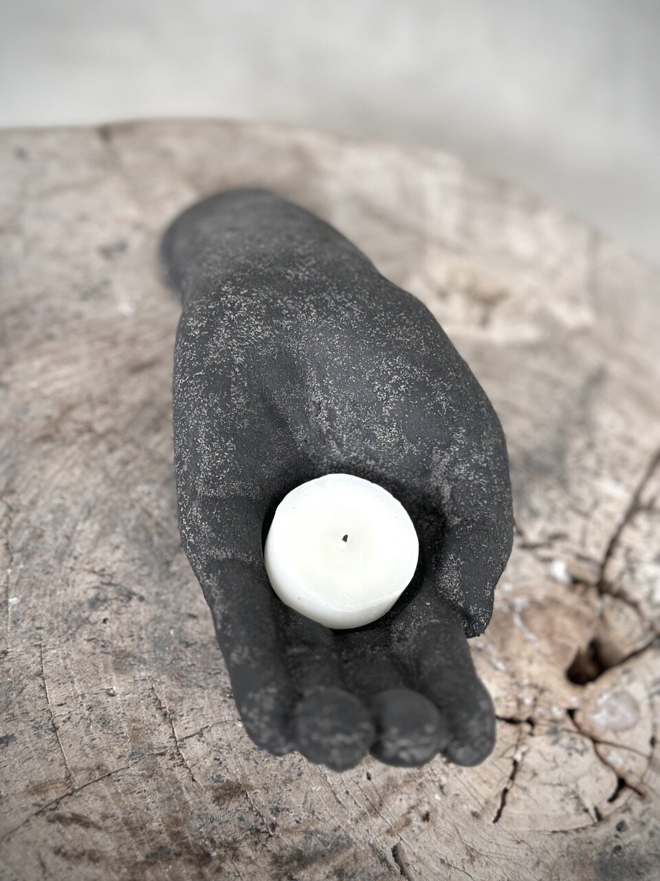 GORO stone hand tealight candle holder, black antique