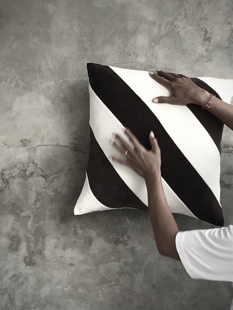 JULIEN velvet cushion cover, off-white/black