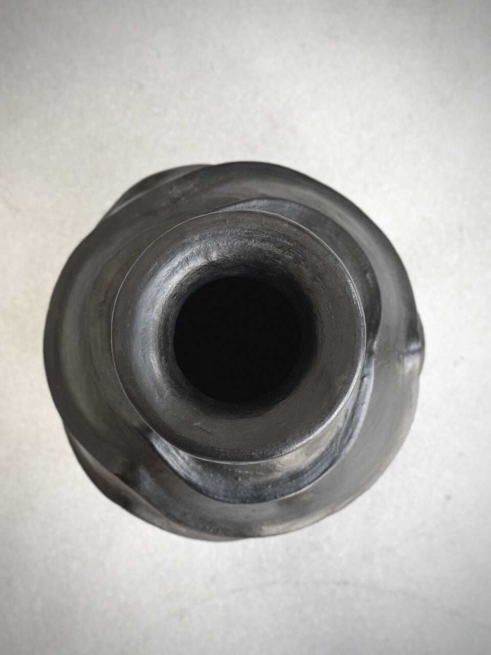 RIMBA vase, black antik