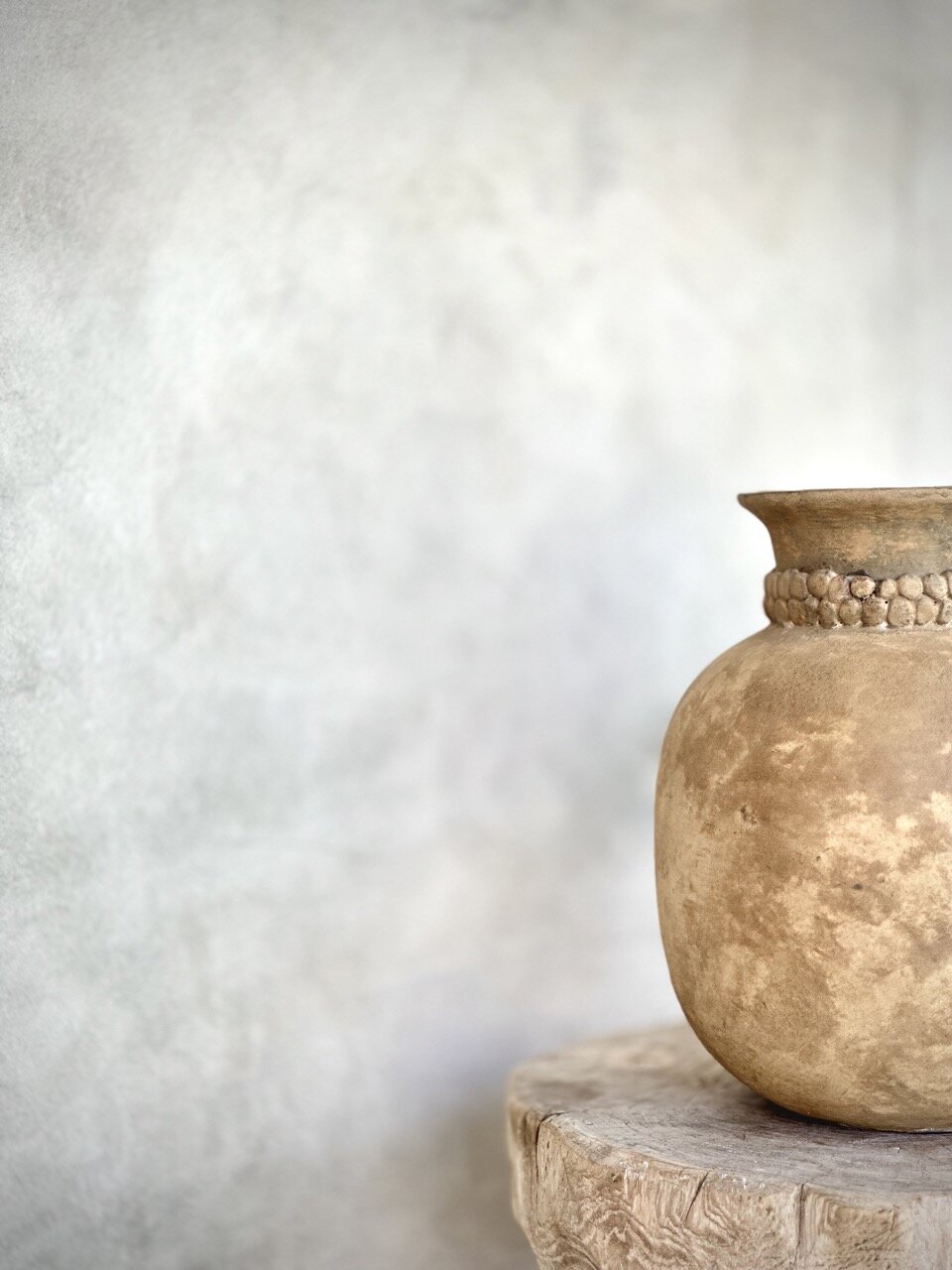 DEWI vase dots, sand antique