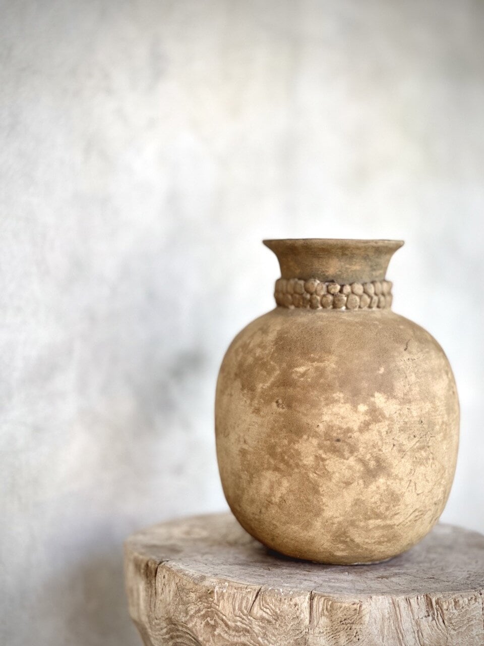 DEWI vase dots, sand antique