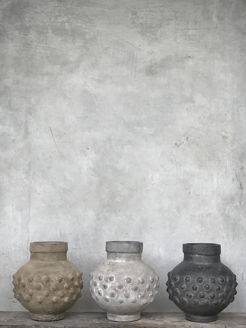 NAGA vase dots, sand antique